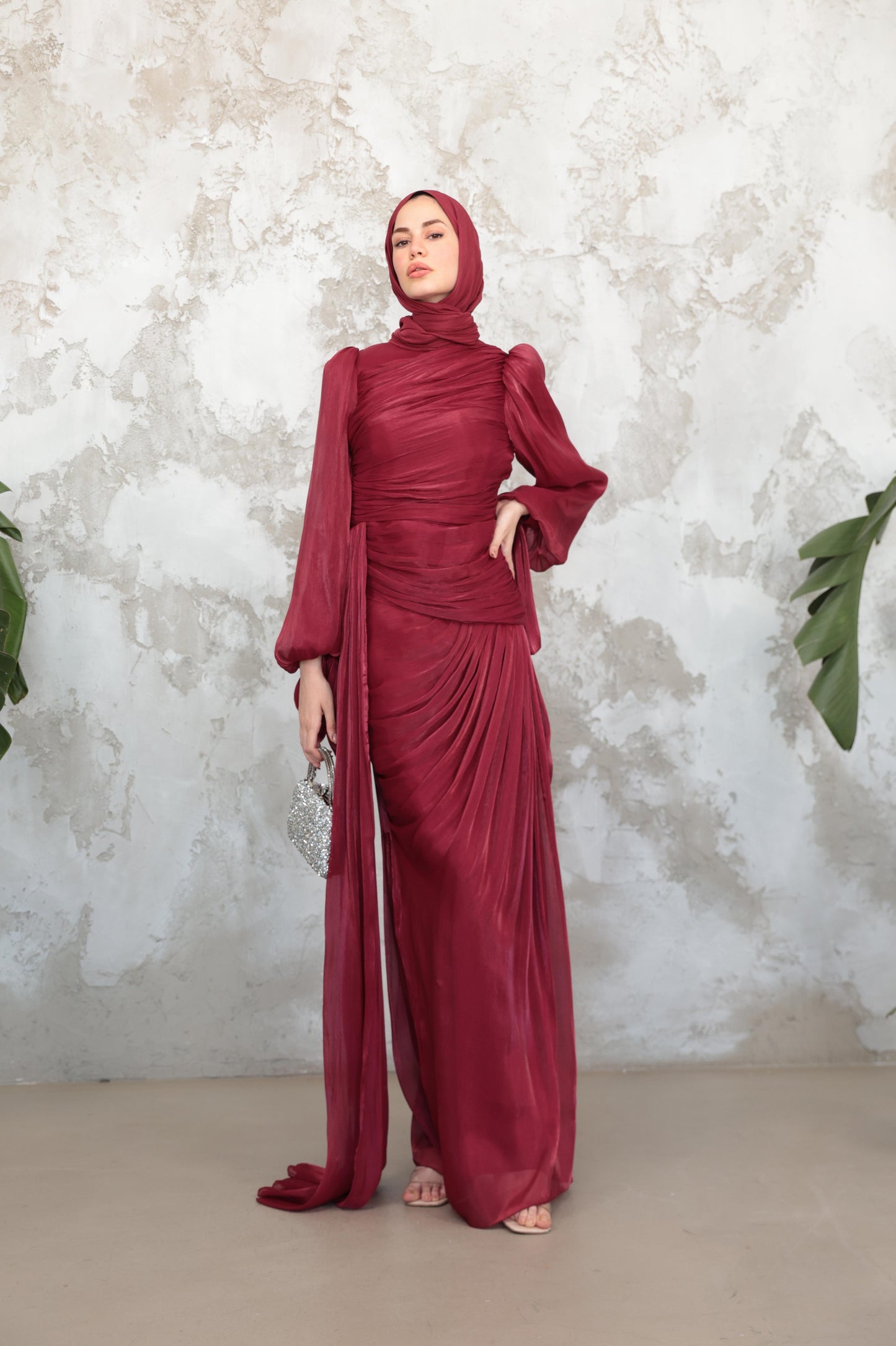 Ruched Shimmer Evening Abaya – Burgundy