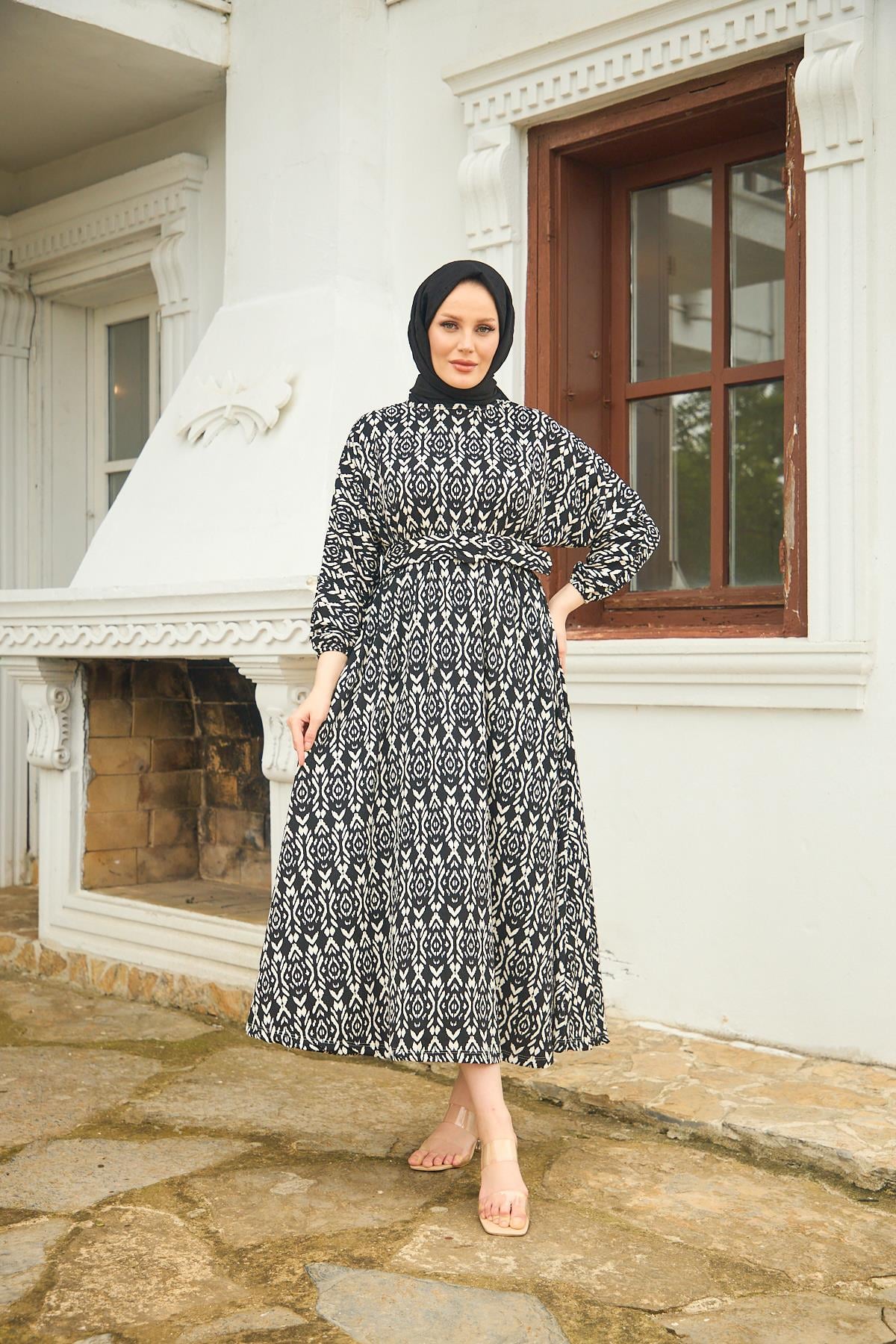 Selene Tribal Print Modest Maxi Dress – Black & Ivory